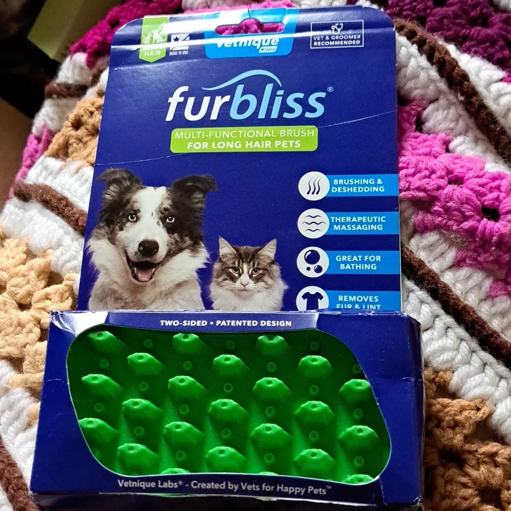 Vetnique furbliss brush for long hair pets